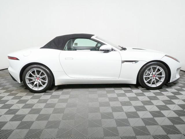 Used 2020 Jaguar F-TYPE Convertible image 29