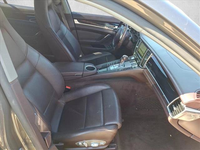Used 2016 Porsche Panamera S RWD image 19
