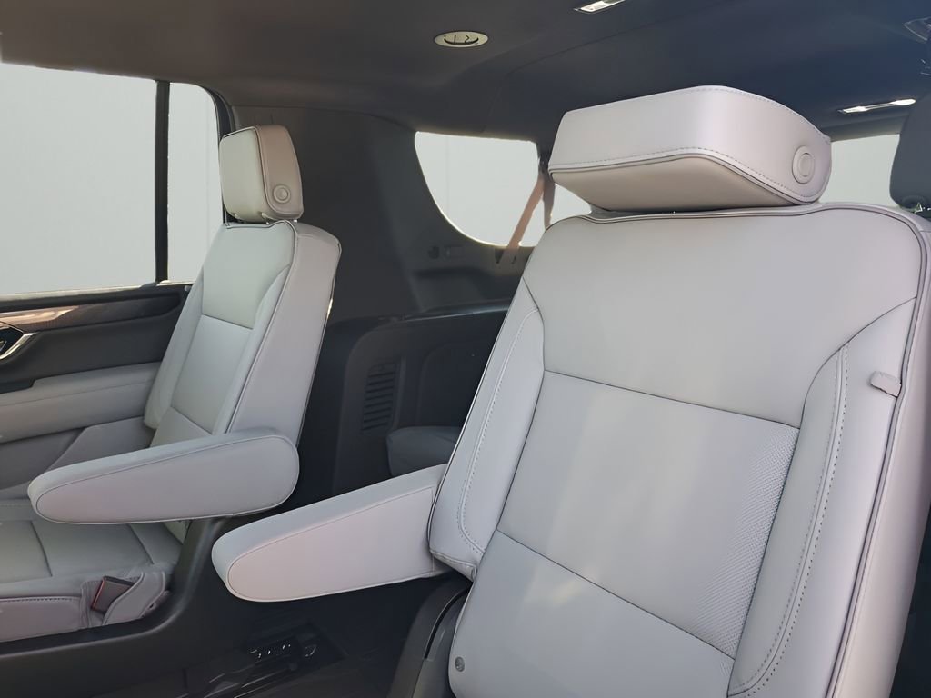 New 2026 GMC Yukon XL Elevation w/ LPO, Floor Liner Package image 19