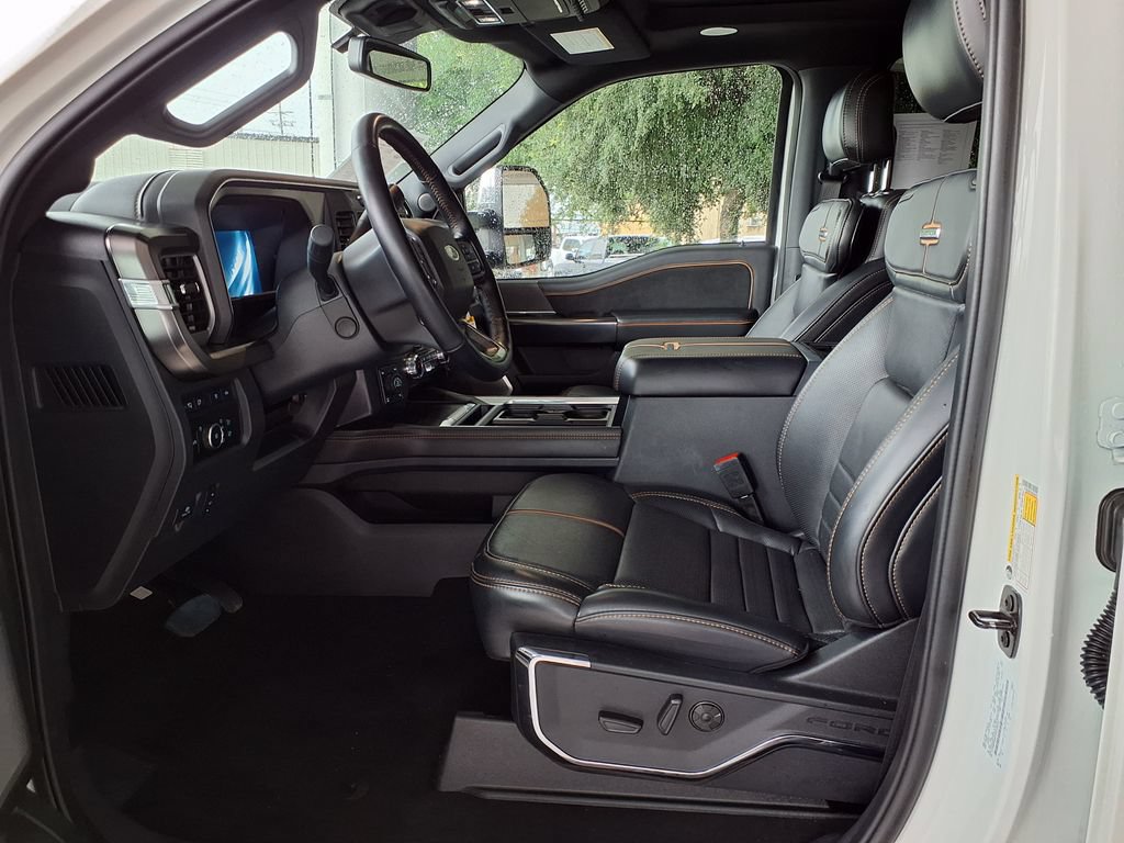 Used 2024 Ford F350 Platinum w/ Tremor Off-Road Package AWD/4WD image 14
