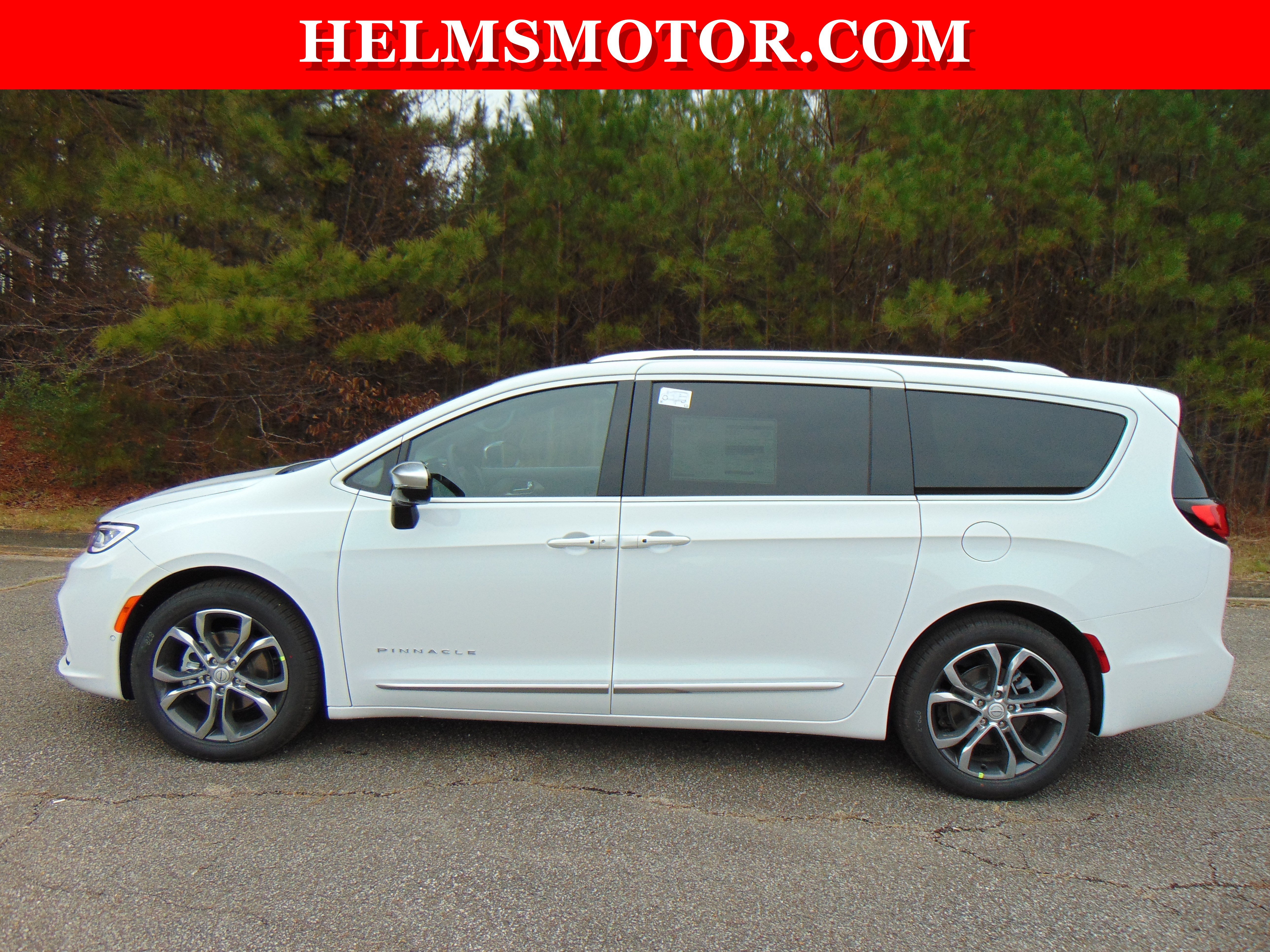 New 2026 Chrysler Pacifica Pinnacle