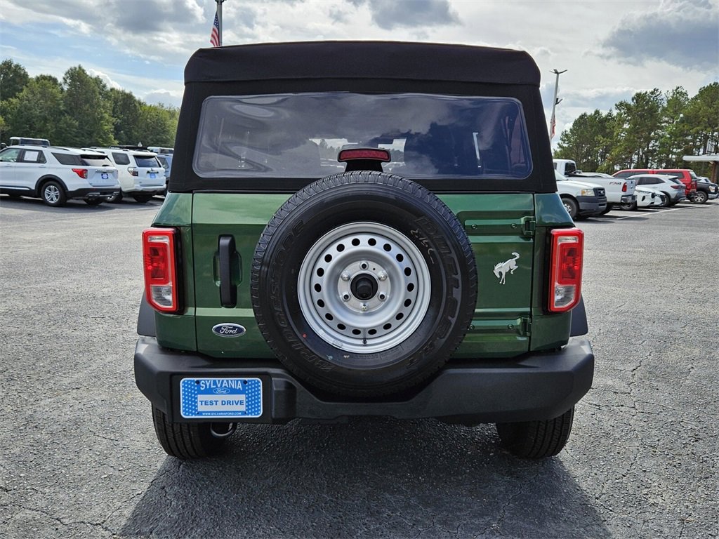 New 2025 Ford Bronco 4-Door image 10