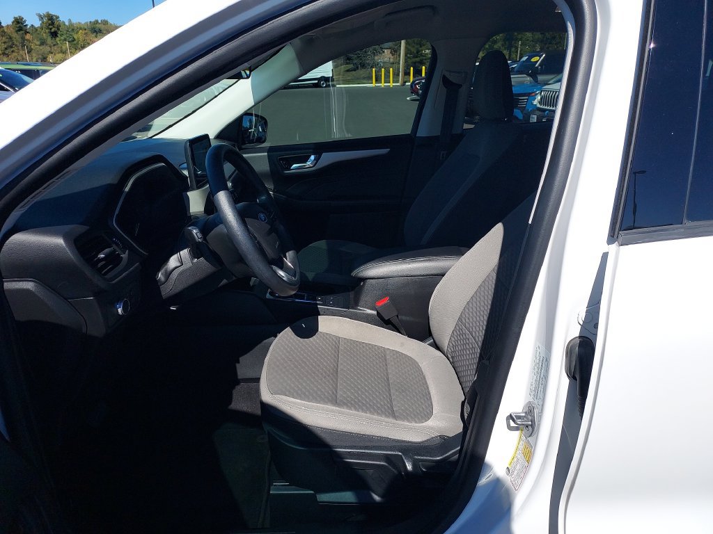 Used 2021 Ford Escape SE FWD image 13