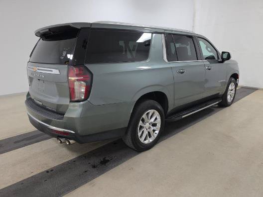 Used 2023 Chevrolet Suburban Premier RWD image 2