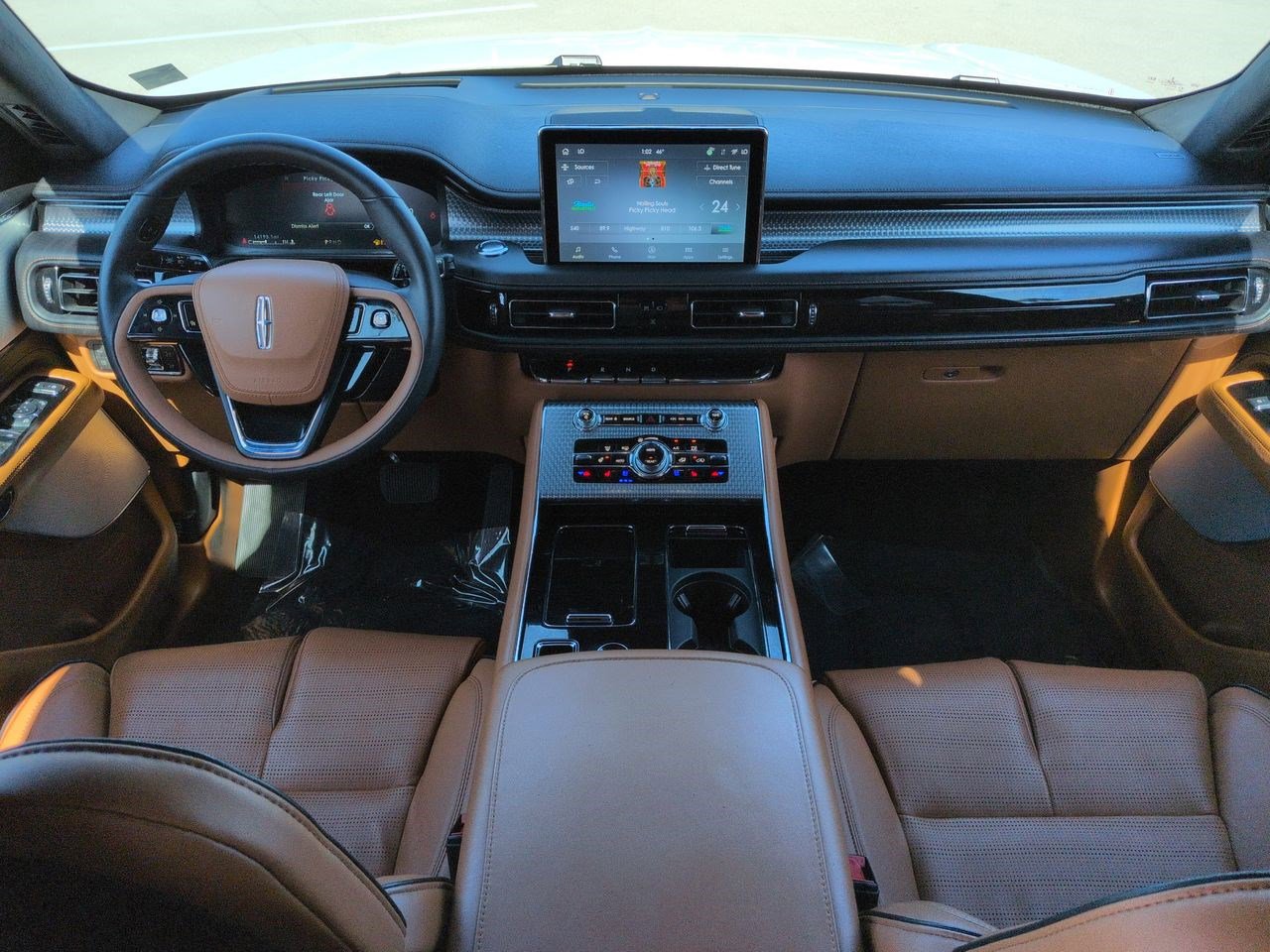 Certified 2023 Lincoln Aviator Black Label Grand Touring w/ Class IV Trailer Tow Package image 16