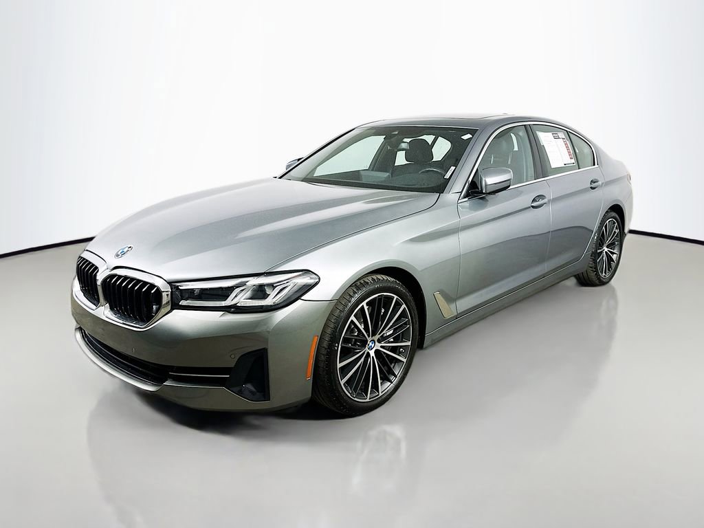 Used 2023 BMW 540i w/ Premium Package image 3