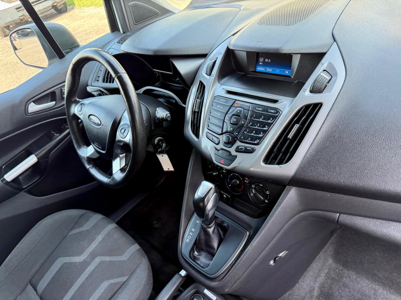 Used 2018 Ford Transit Connect XLT FWD image 25