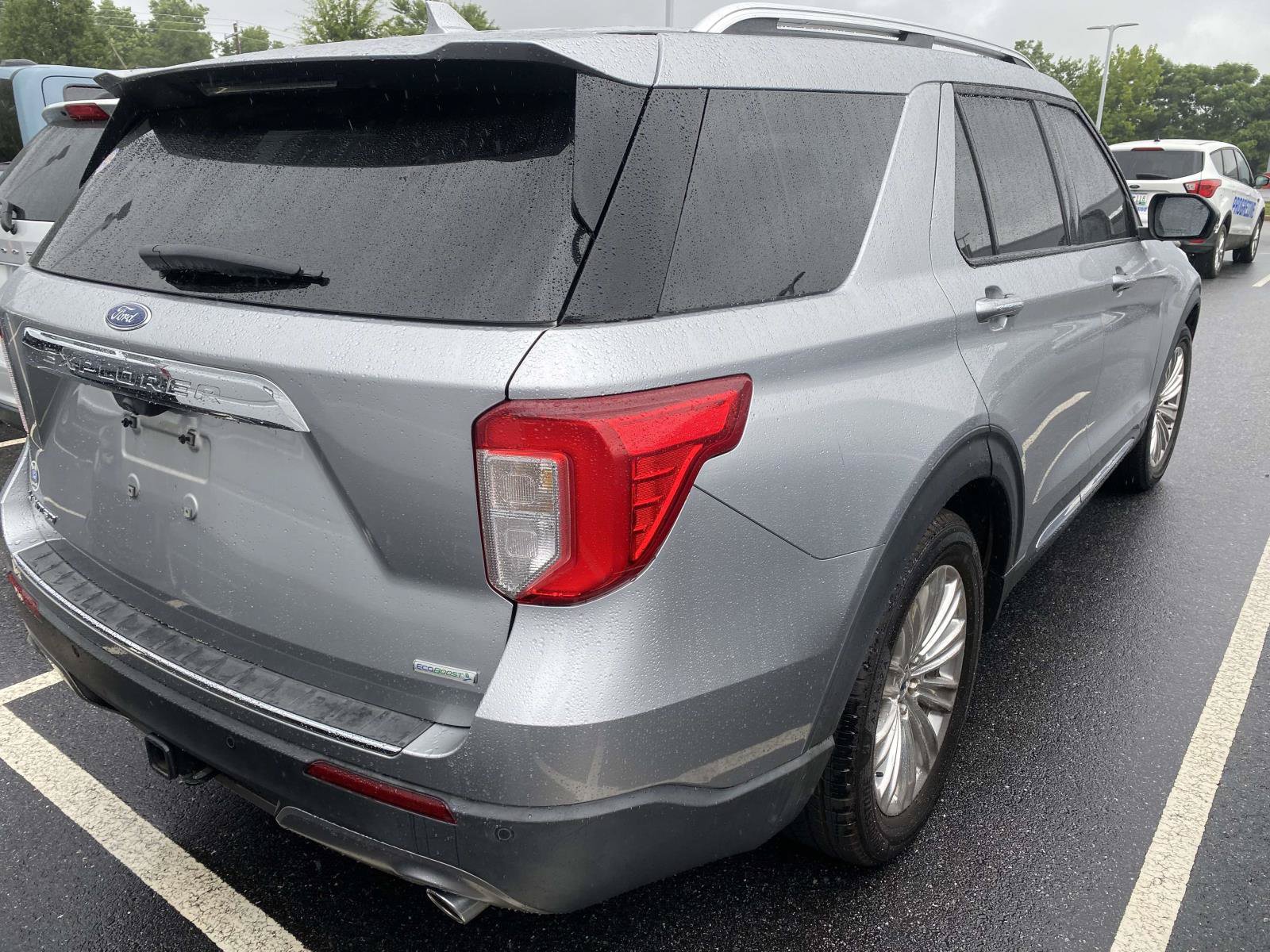 Used 2020 Ford Explorer Limited w/ Class III Trailer Tow Package RWD image 6