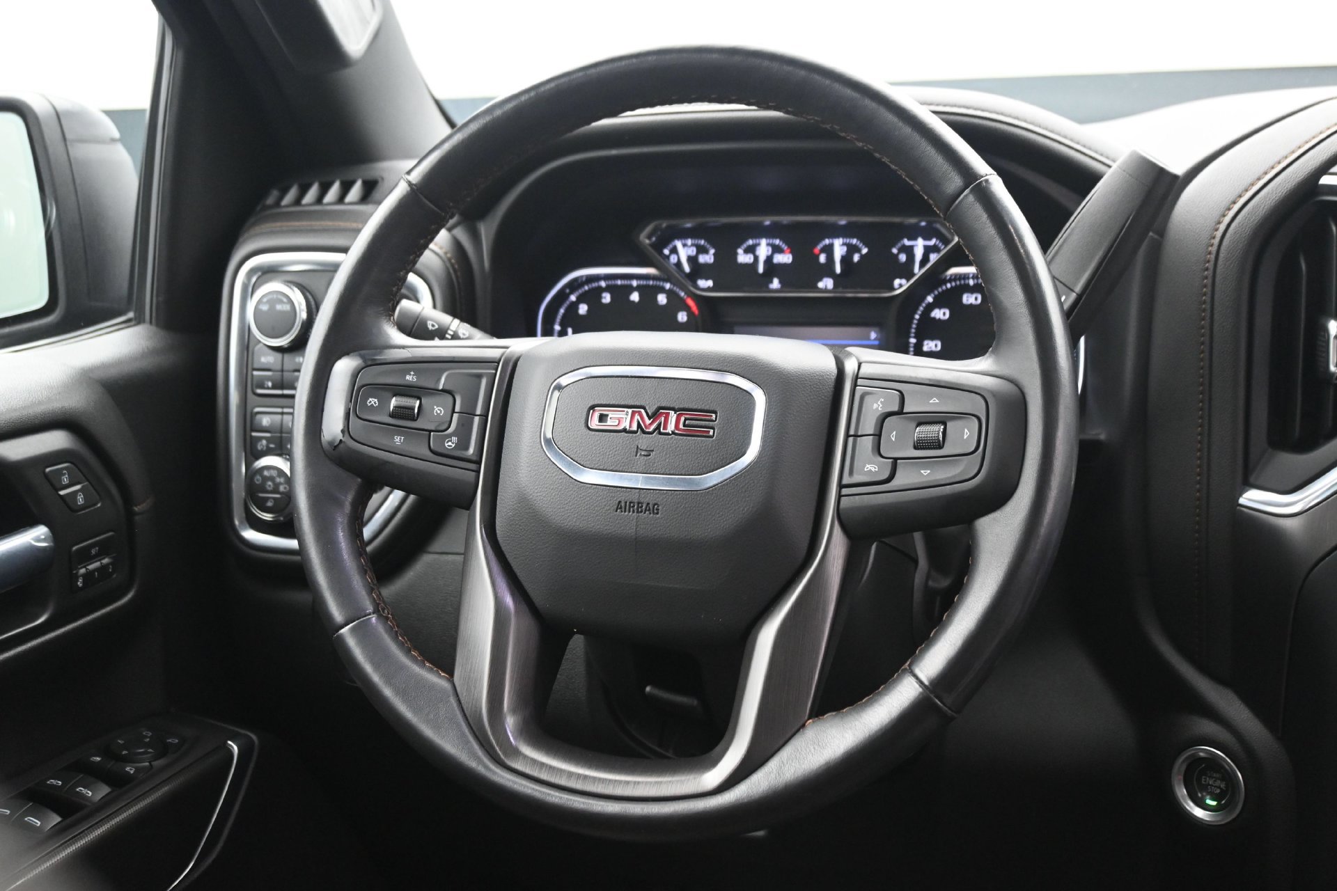 Used 2021 GMC Sierra 1500 AT4 w/ Off-Road Performance Package AWD/4WD image 18