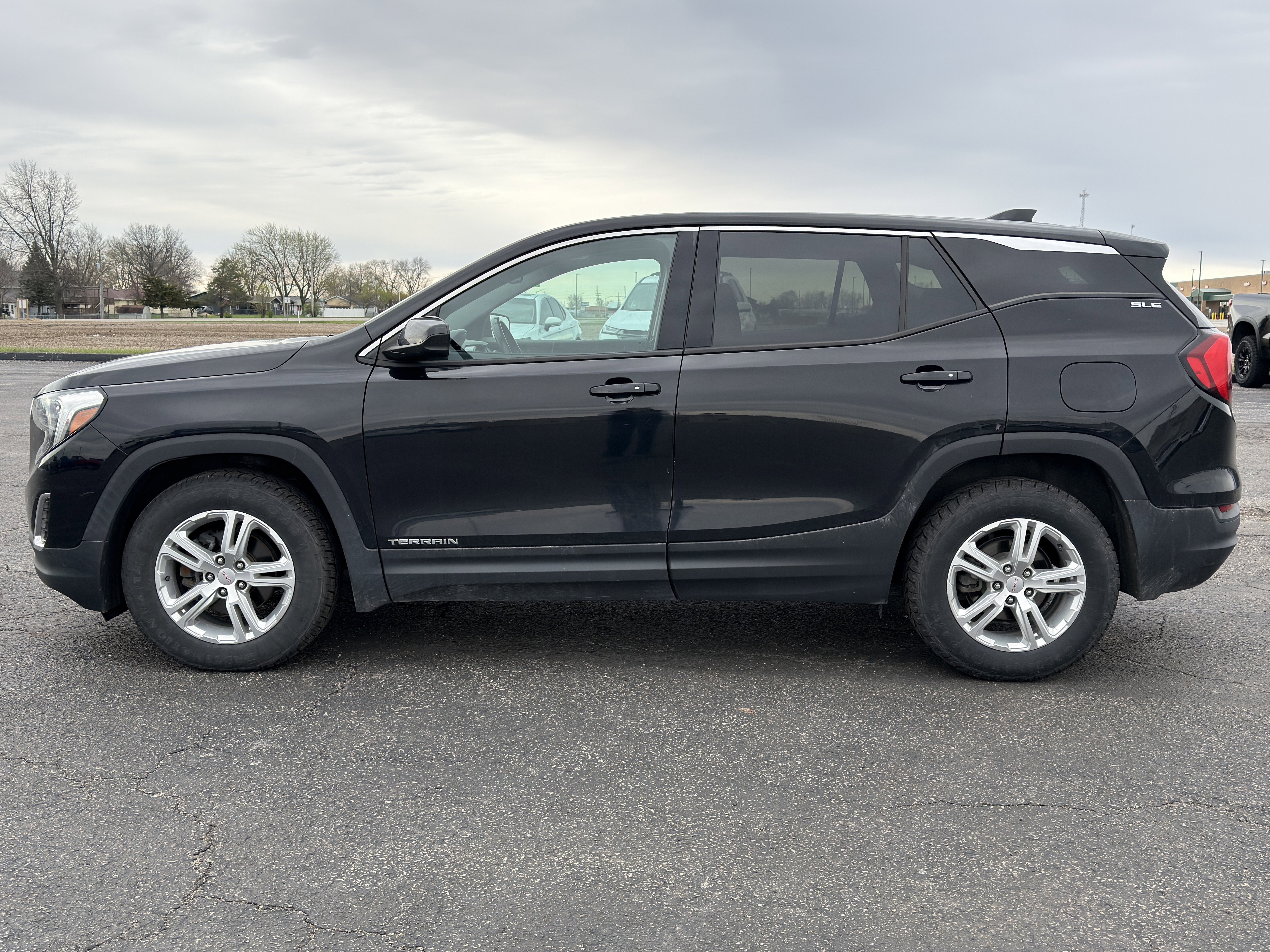 Used 2018 GMC Terrain SLE image 6