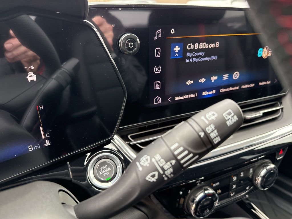 New 2026 Chevrolet Trax RS w/ Sunroof Package image 39