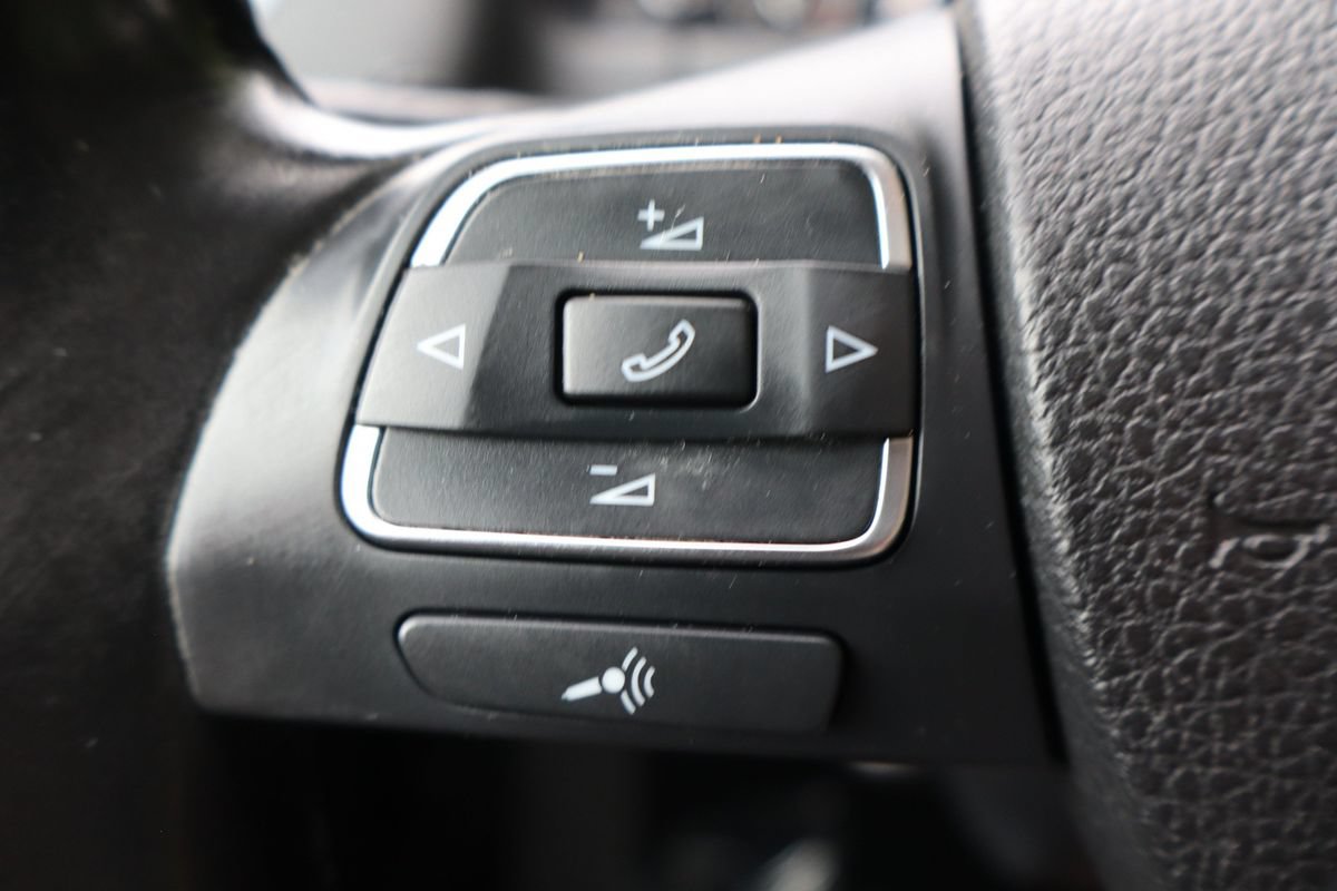 Used 2014 Volkswagen Tiguan SEL AWD/4WD image 30