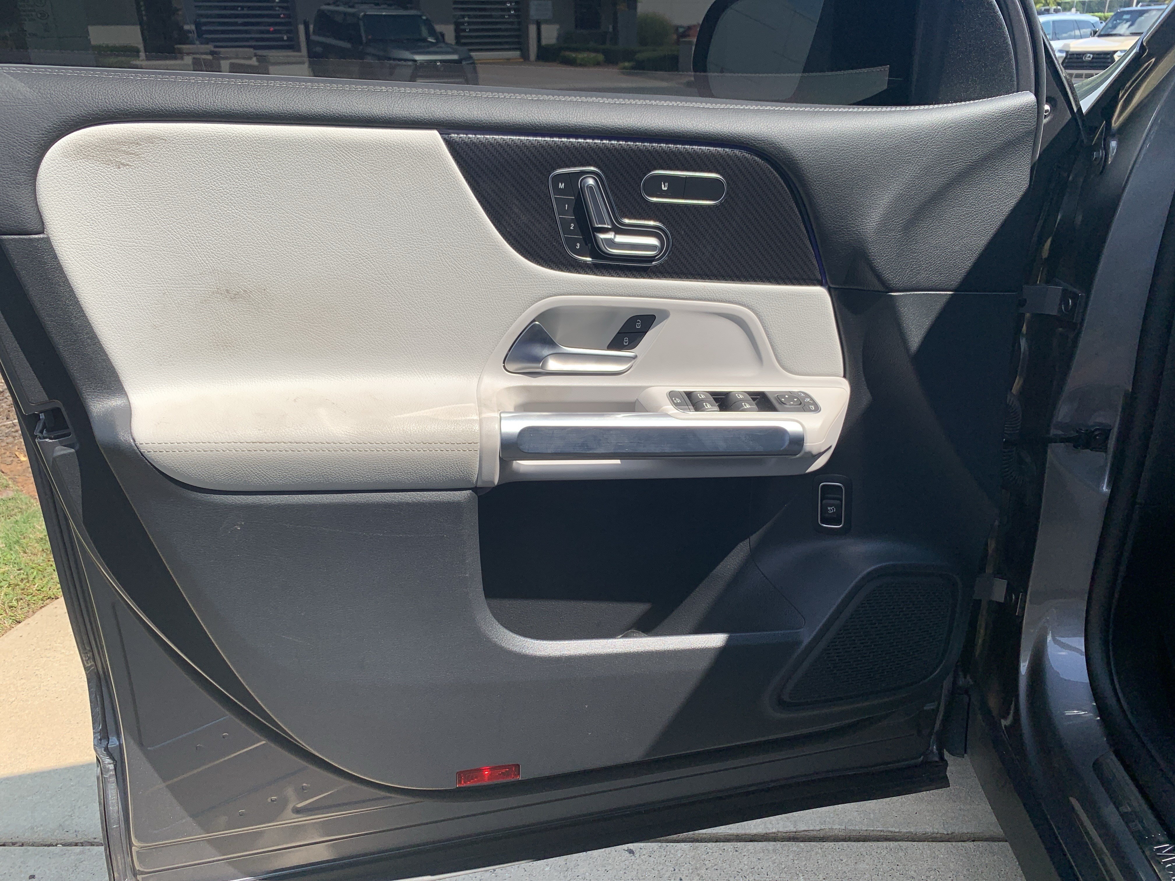 Used 2023 Mercedes-Benz GLB 250 image 14