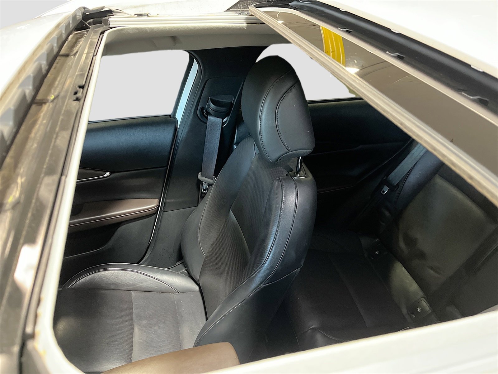 Used 2022 MAZDA CX-30 AWD 2.5 S w/ Premium Package image 23