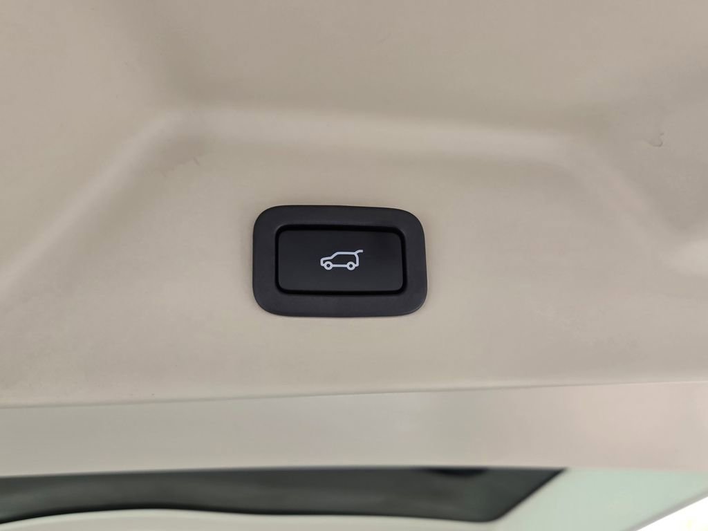 Used 2020 Land Rover Range Rover HSE image 38