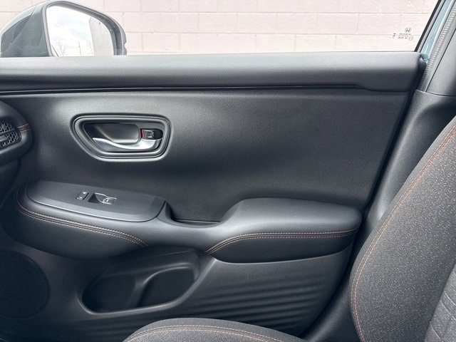 Certified 2025 Honda HR-V Sport image 27
