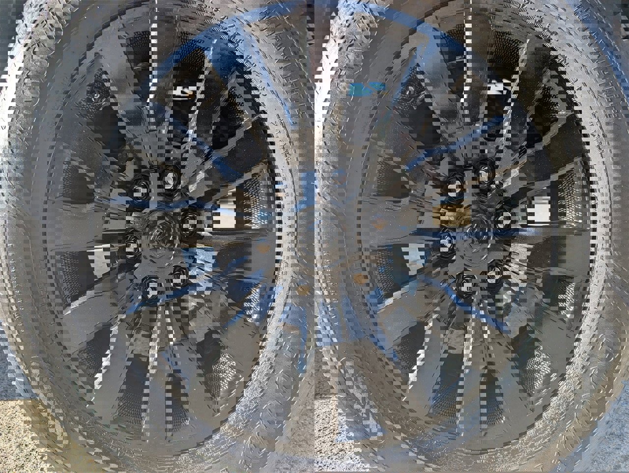 Used 2021 Toyota Tacoma Limited image 7