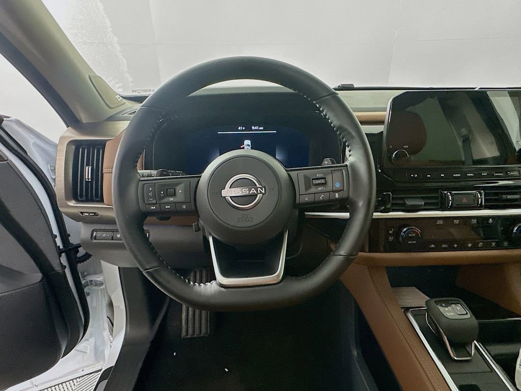 New 2025 Nissan Pathfinder Platinum image 16