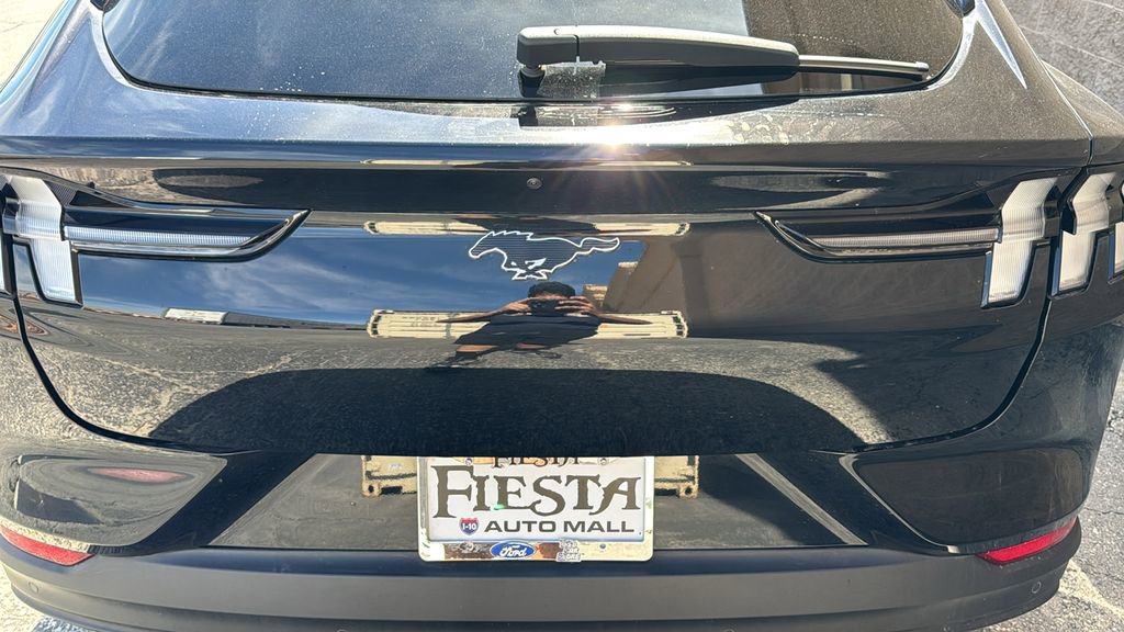 Certified 2025 Ford Mustang Mach-E Select image 8