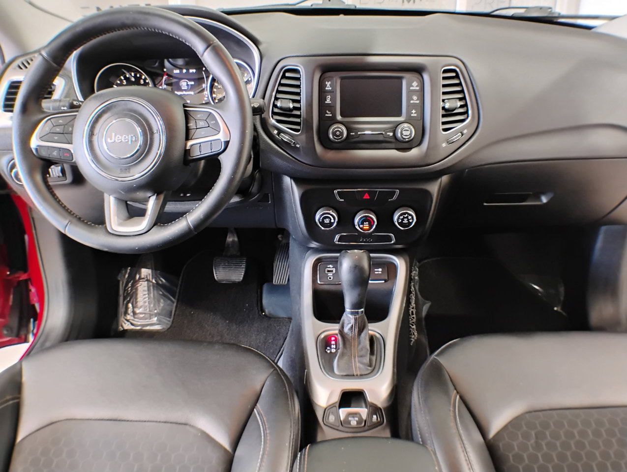 Used 2018 Jeep Compass Latitude image 15