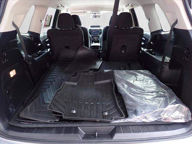 Certified 2021 Subaru Ascent Premium w/ Convenience Package AWD/4WD image 8