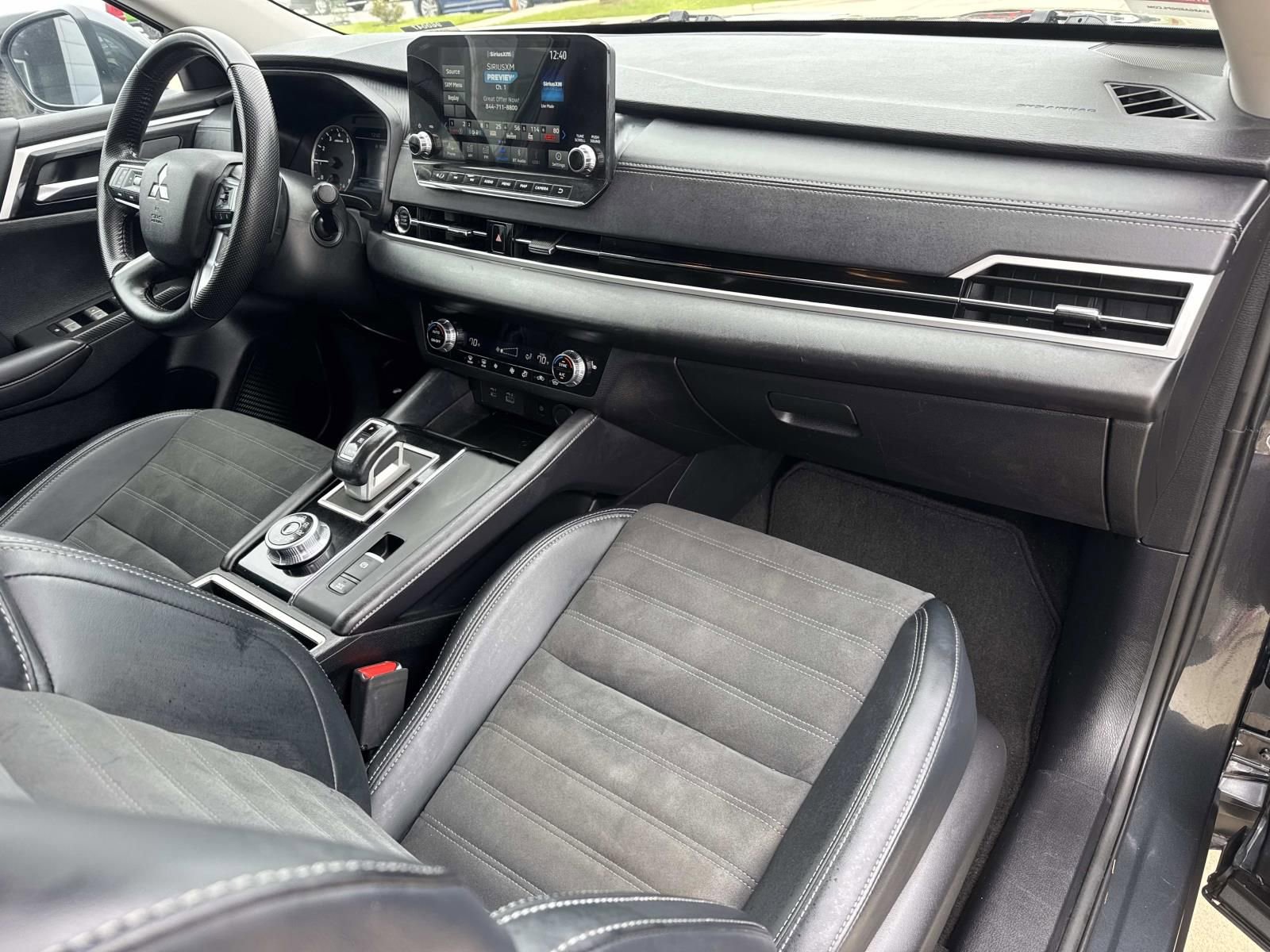 Used 2024 Mitsubishi Outlander SE AWD/4WD image 10