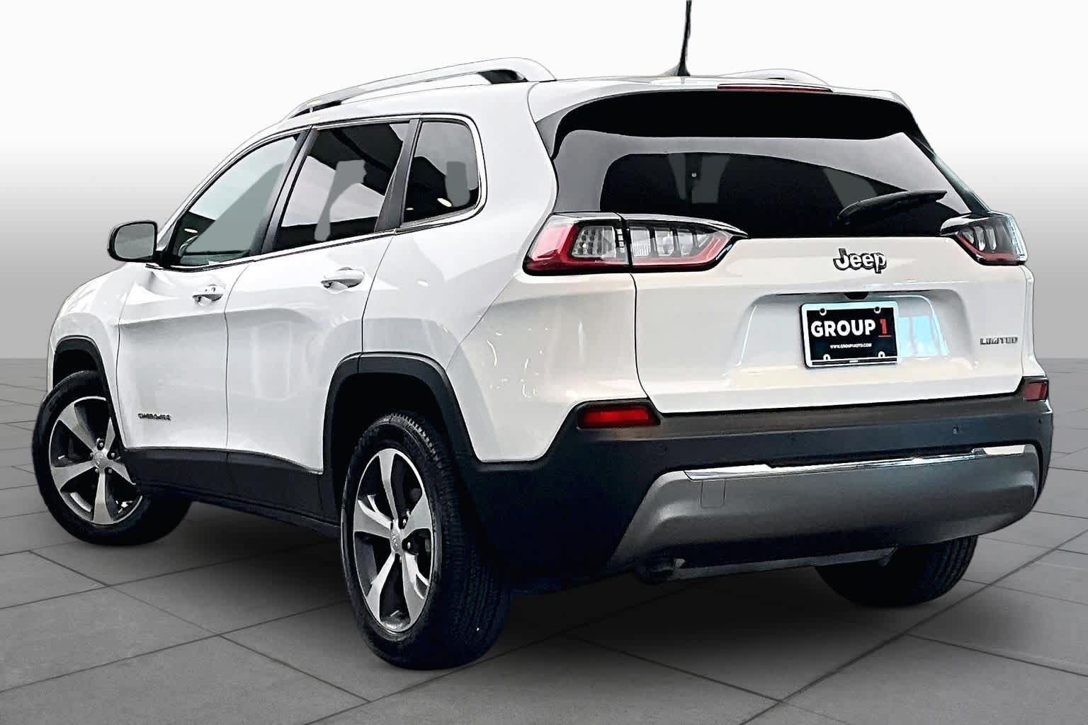 Used 2020 Jeep Cherokee Limited FWD image 12