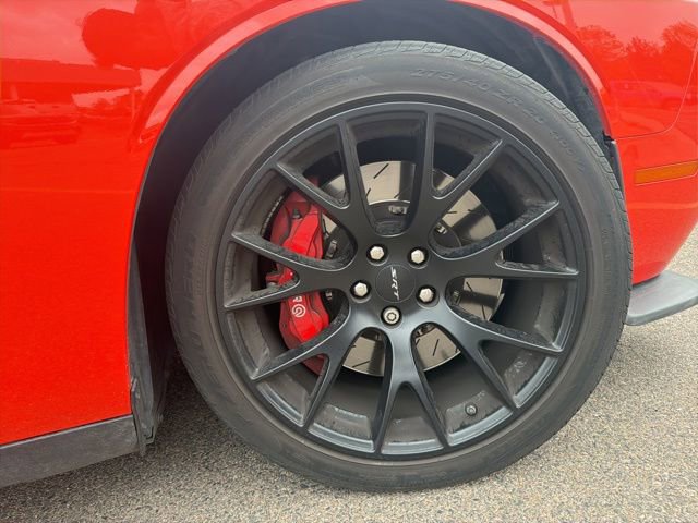 Used 2016 Dodge Challenger SRT Hellcat RWD image 11