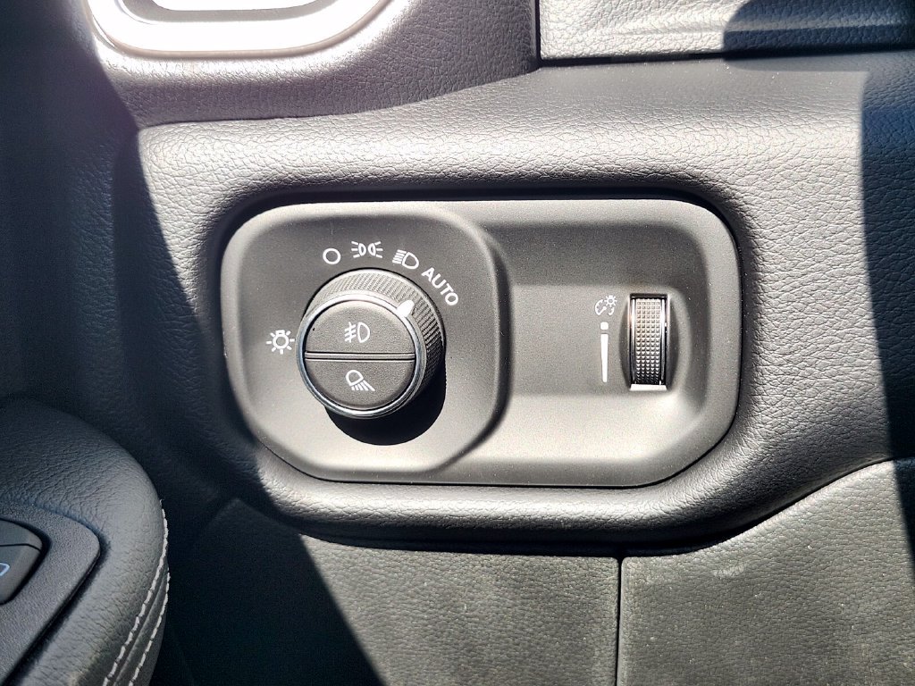 New 2026 RAM 2500 Big Horn AWD/4WD image 23