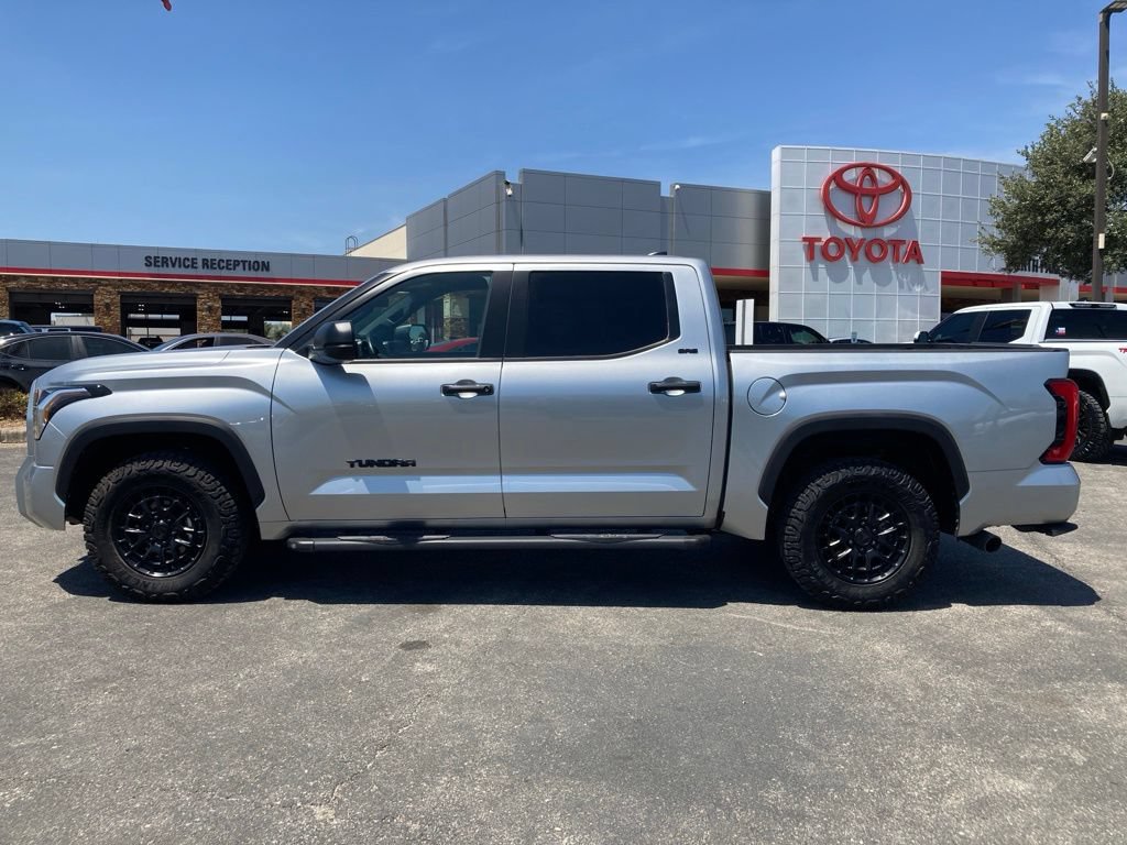 Used 2025 Toyota Tundra SR5 RWD image 8