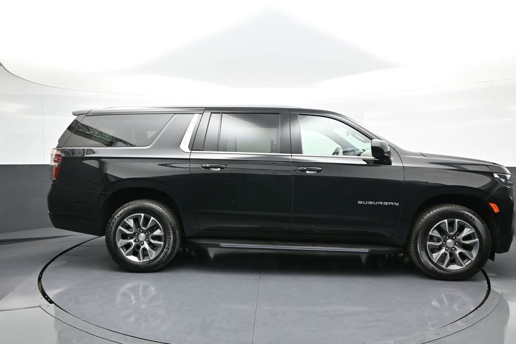 Used 2024 Chevrolet Suburban LS w/ Driver Alert Package AWD/4WD image 5