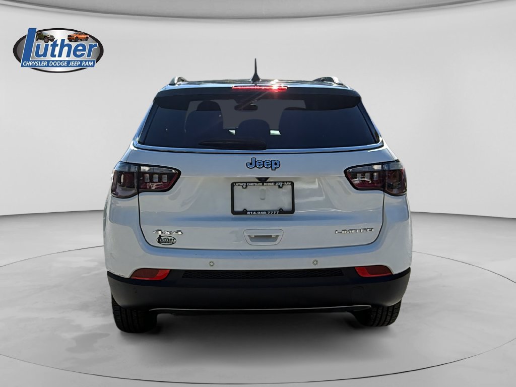 Used 2024 Jeep Compass Limited AWD/4WD image 4