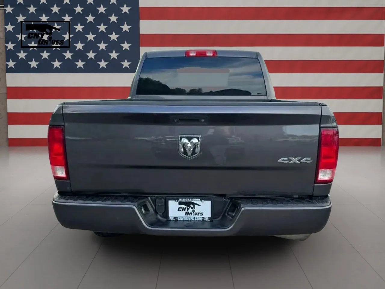 Used 2018 RAM 1500 Express AWD/4WD image 6