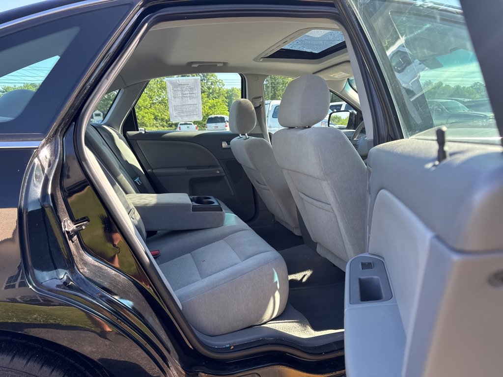 Used 2006 Ford Five Hundred SE AWD/4WD image 12