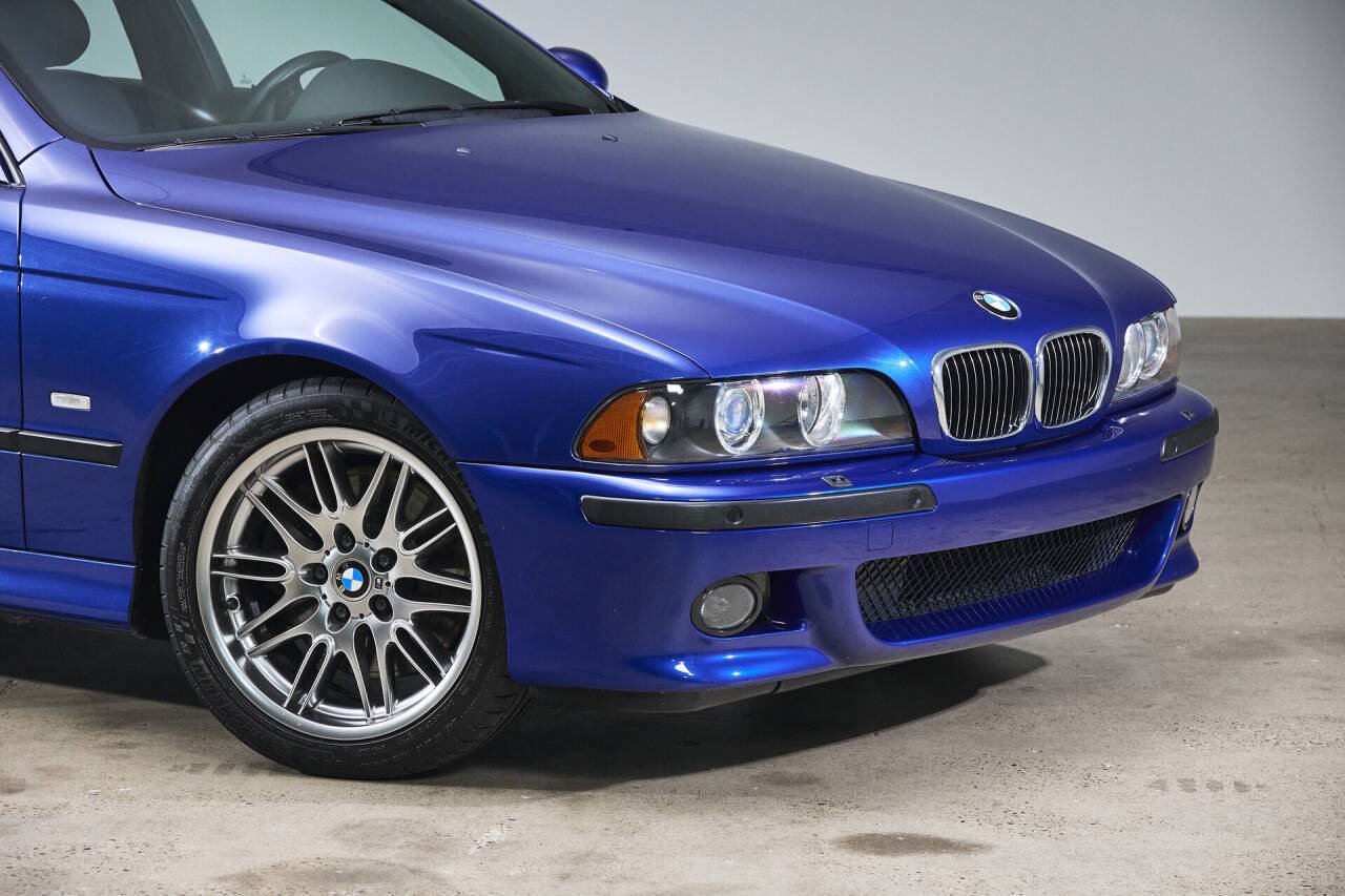 Used 2002 BMW M5 RWD image 9