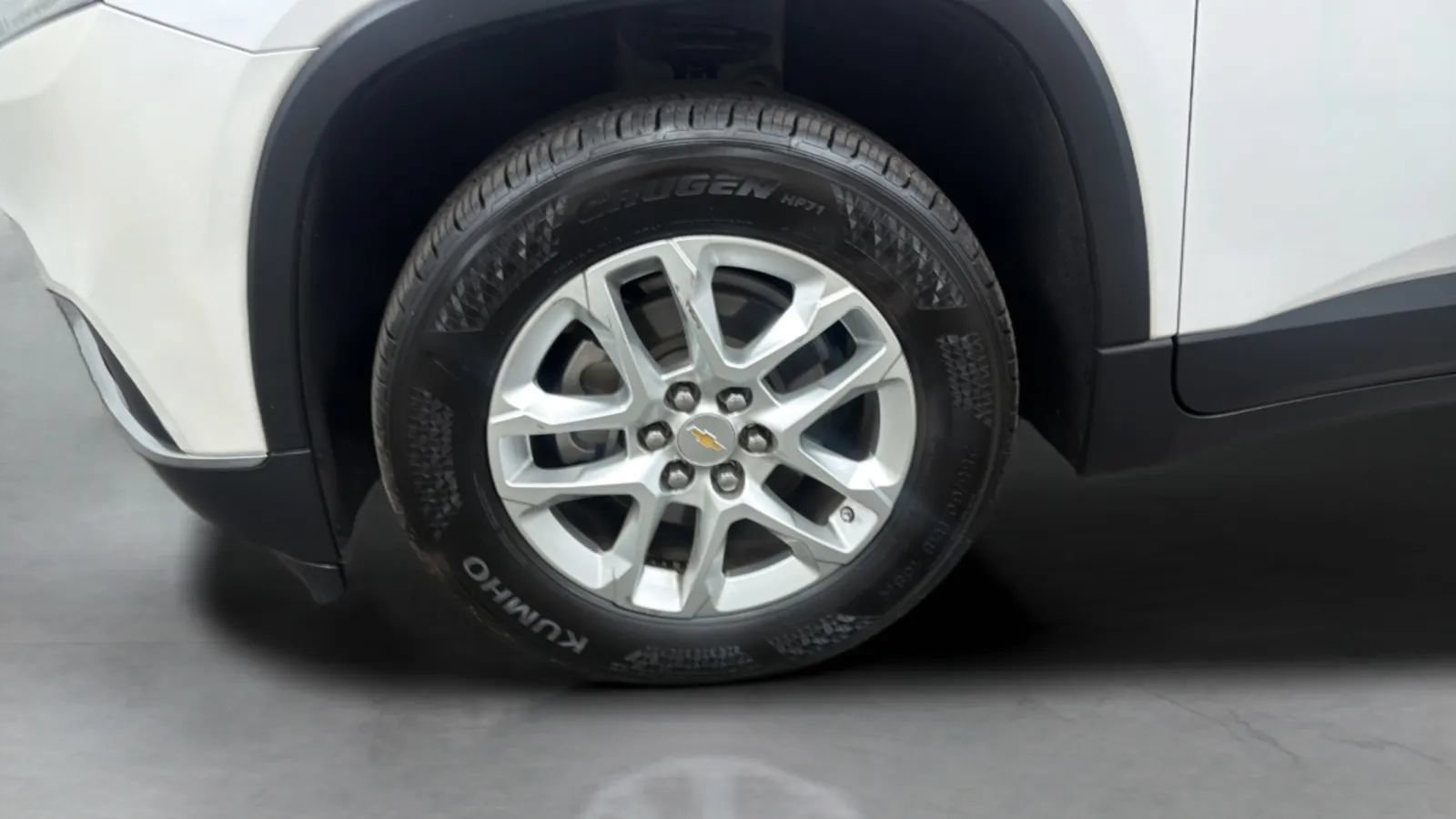 Used 2019 Chevrolet Traverse LT FWD image 29