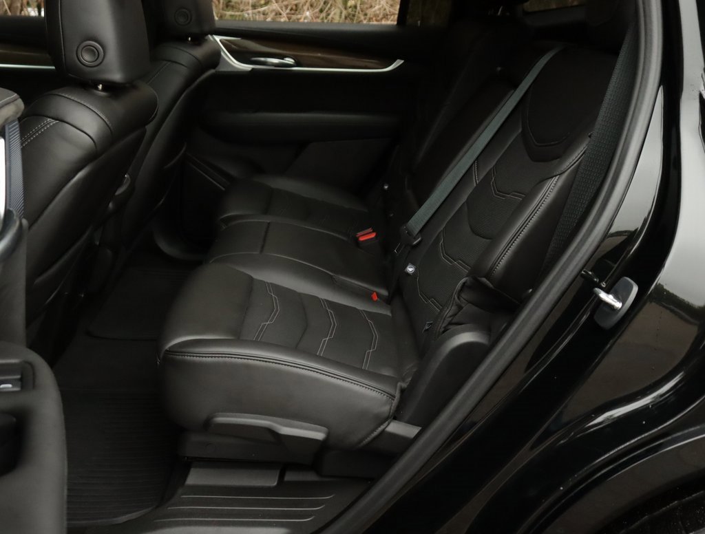 Certified 2024 Cadillac XT6 Premium Luxury w/ Platinum Package image 33