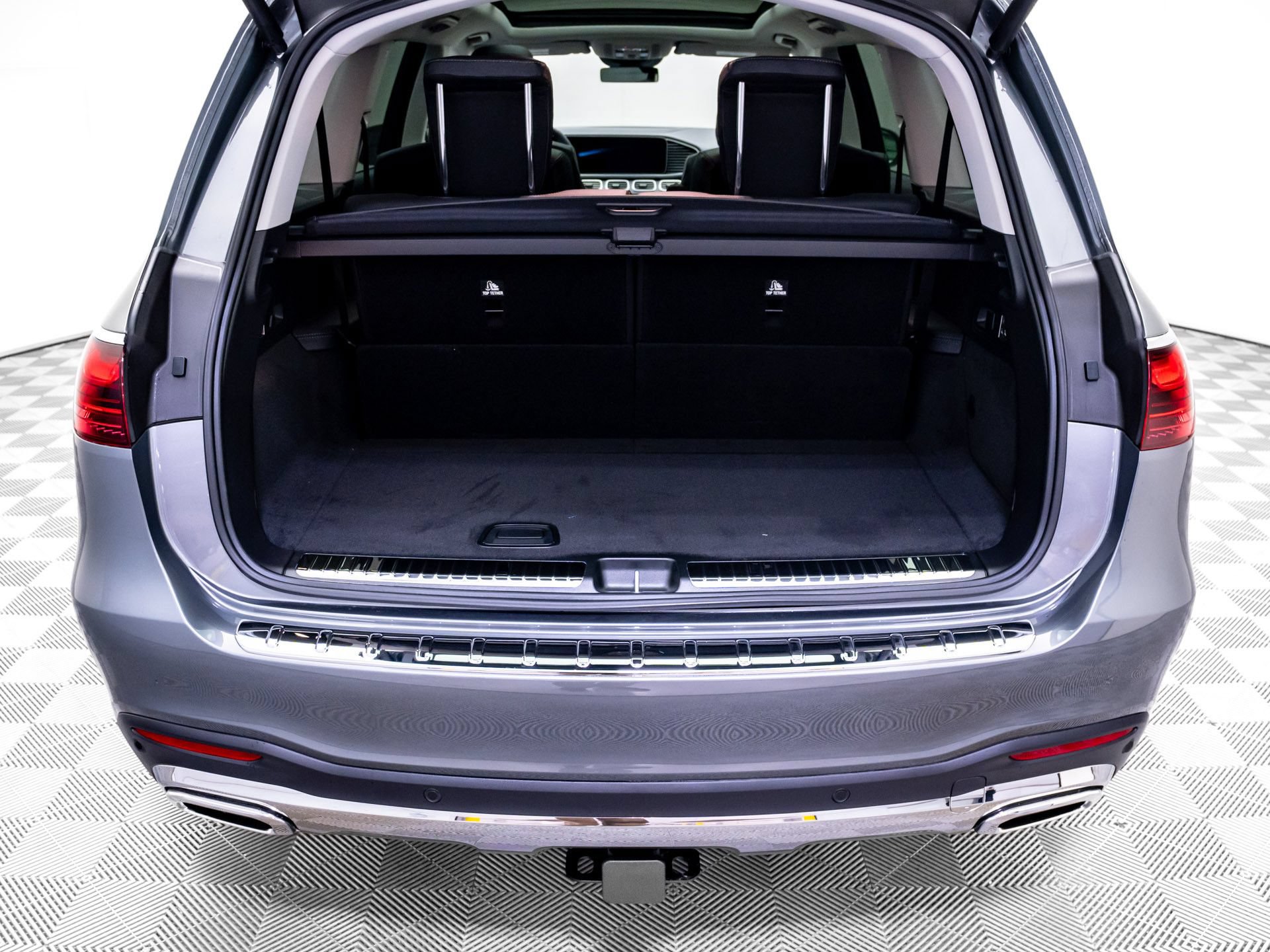 New 2026 Mercedes-Benz GLS 450 4MATIC image 34