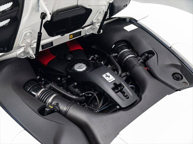 Used 2022 Ferrari F8 Tributo RWD image 41
