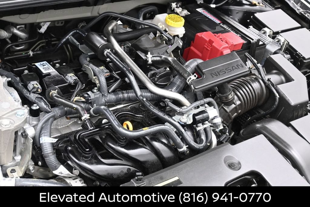 Certified 2025 Nissan Sentra SR w/ SR Premium Package FWD image 23