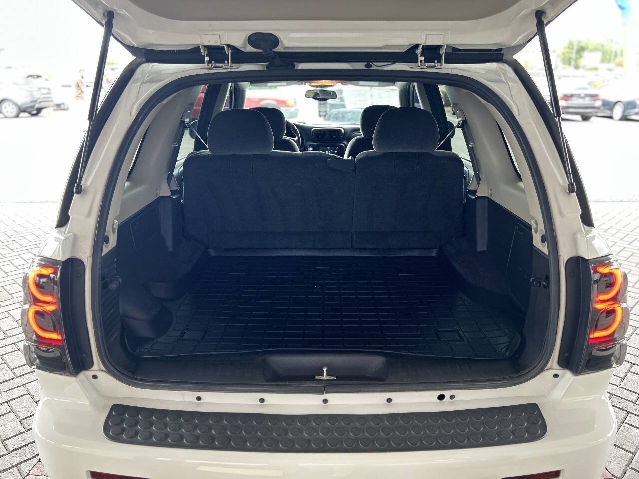 Used 2007 Chevrolet TrailBlazer SS RWD image 80