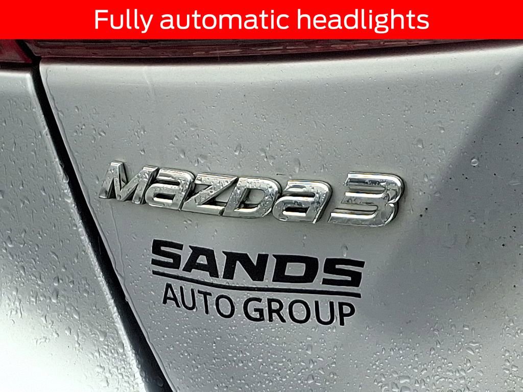 Used 2018 MAZDA MAZDA3 Touring image 29