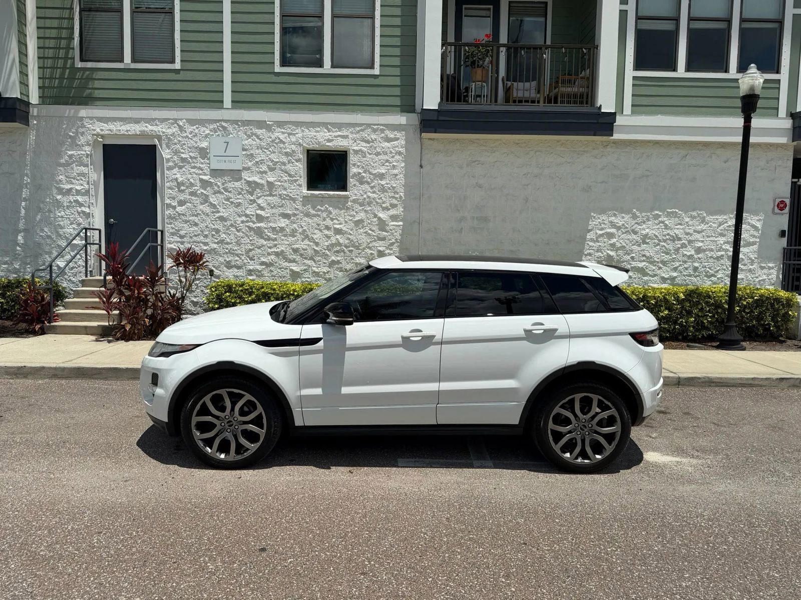 Used 2012 Land Rover Range Rover Evoque Dynamic AWD/4WD image 3