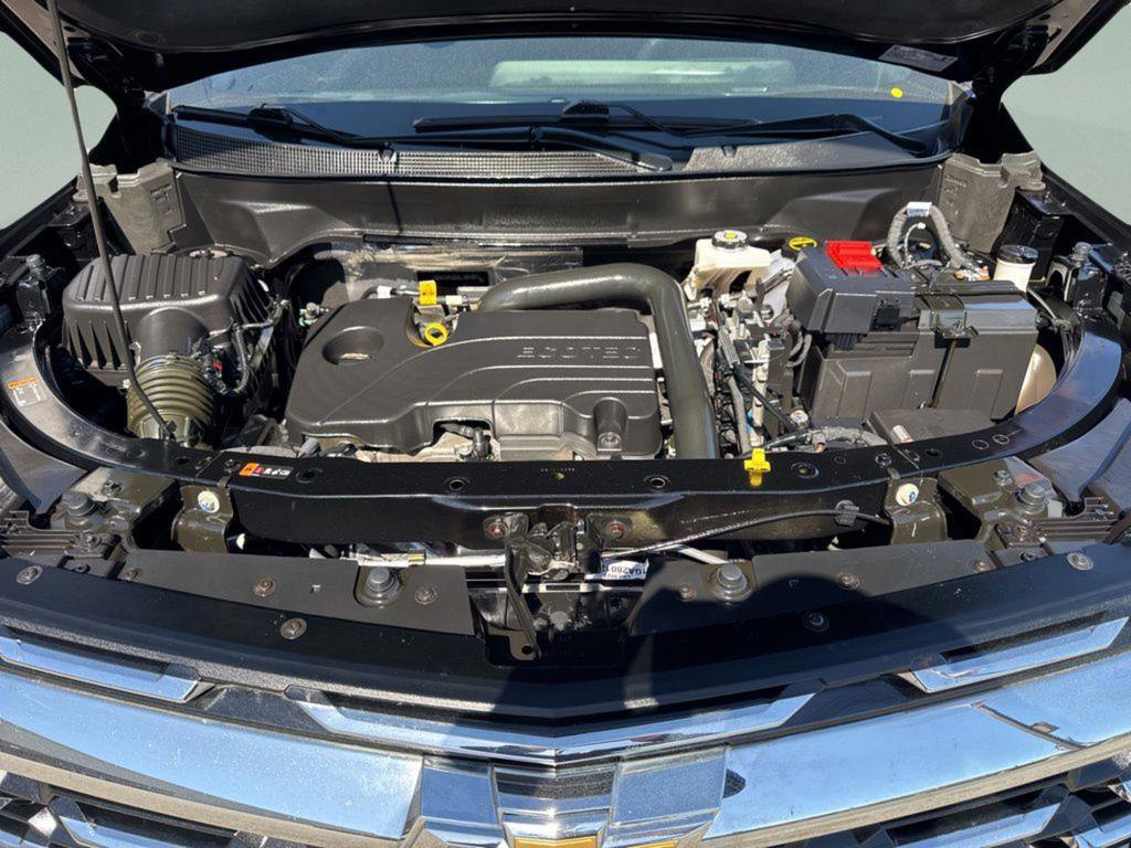 Used 2025 Chevrolet Equinox LT w/ Convenience Package II image 36