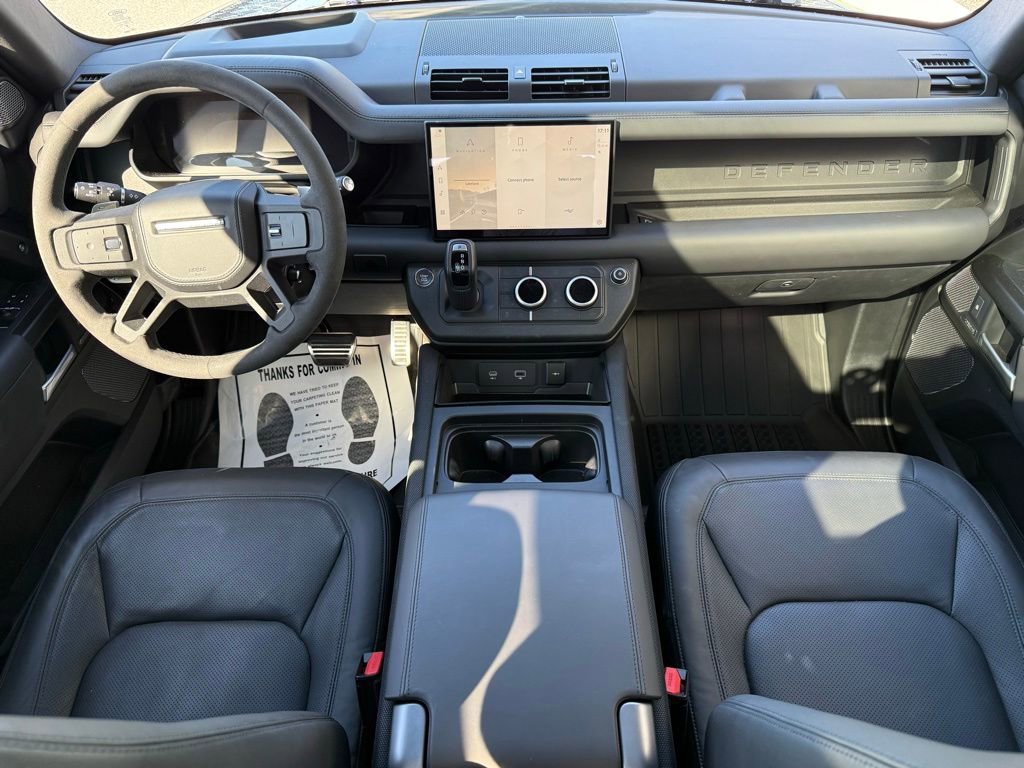 Used 2024 Land Rover Defender 90 Carpathian Edition image 6