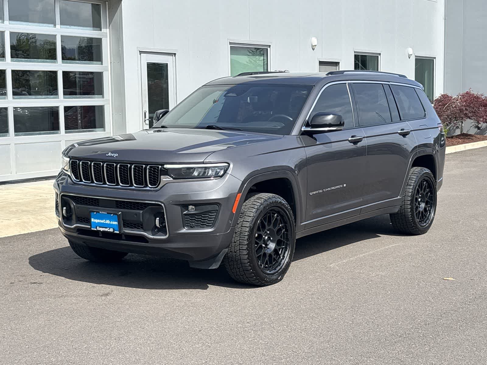 Certified 2021 Jeep Grand Cherokee L Overland w/ Luxury Tech Group IV AWD/4WD image 1
