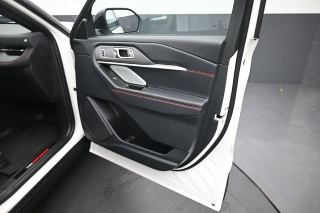 Certified 2025 Ford Explorer ST AWD/4WD image 35