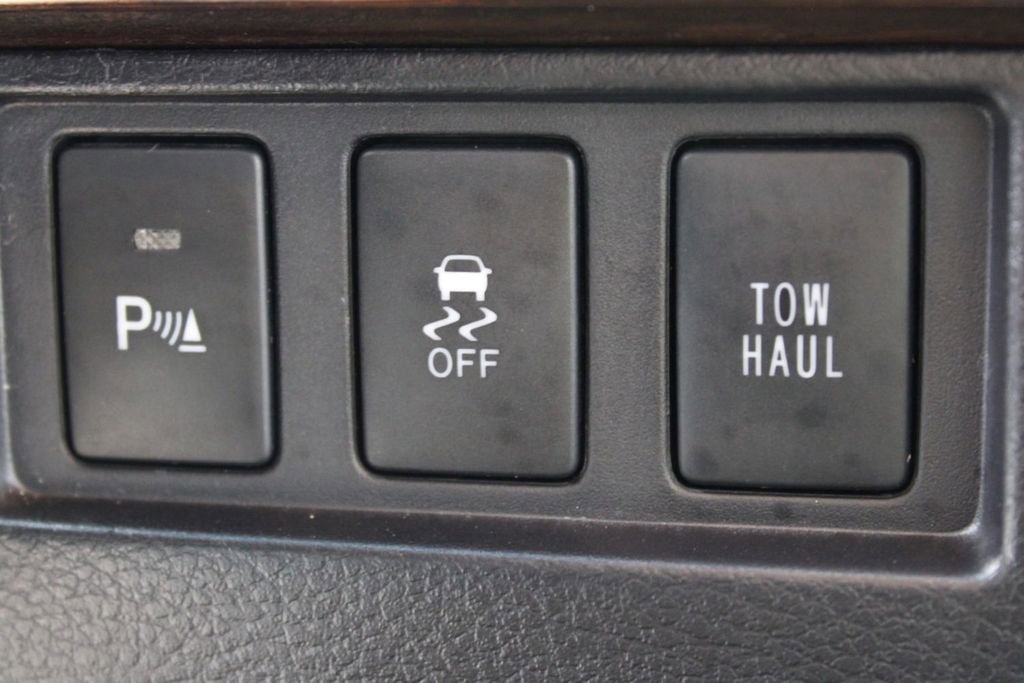 Used 2015 Toyota Tundra Limited w/ T3 Package image 25