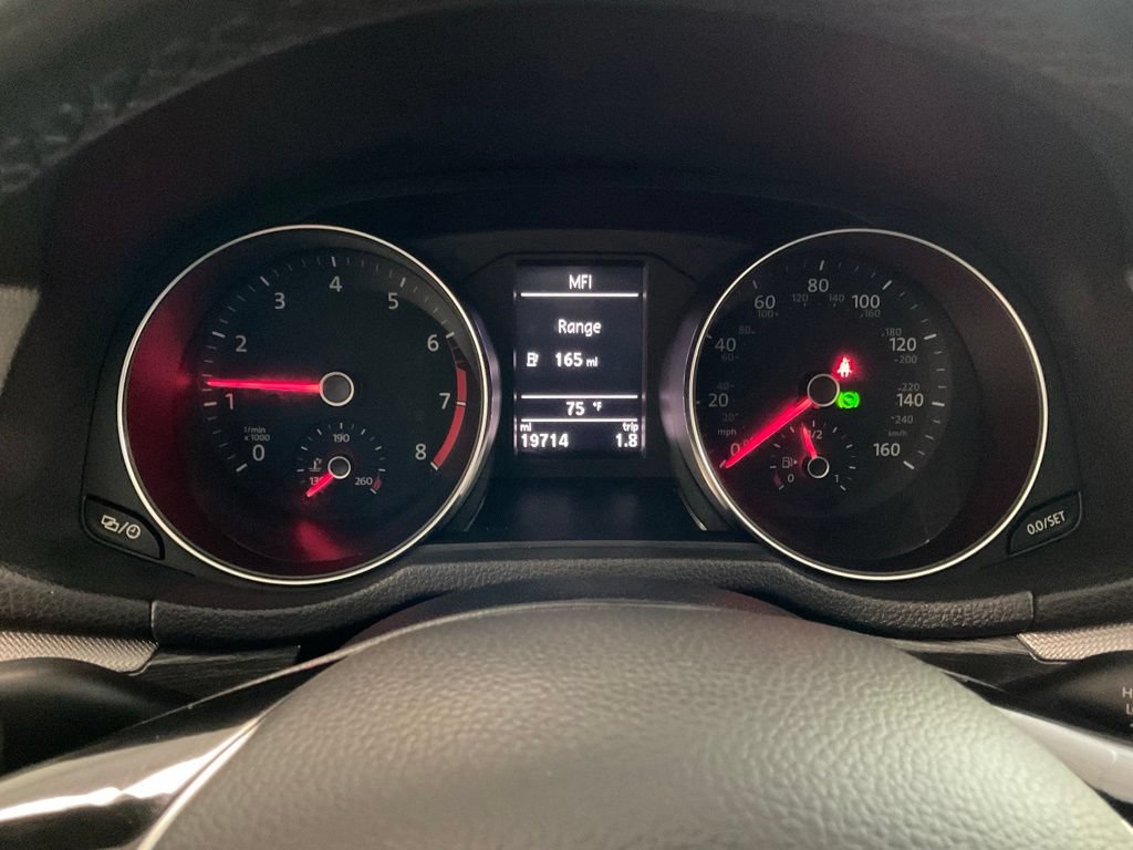Used 2017 Volkswagen Passat 1.8T SE FWD image 14