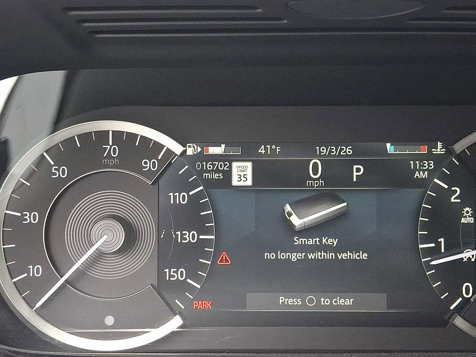 Used 2023 Land Rover Range Rover Evoque SE image 13